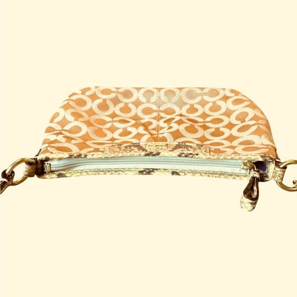 Vintage Coach Crossbody Bag – Signature Jacquard & Snakeskin Trim – 11”W x 8”H - Picture 4 of 10